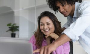 O que é LLM (Large Language Model) e por que sua empresa deveria se importar com isso